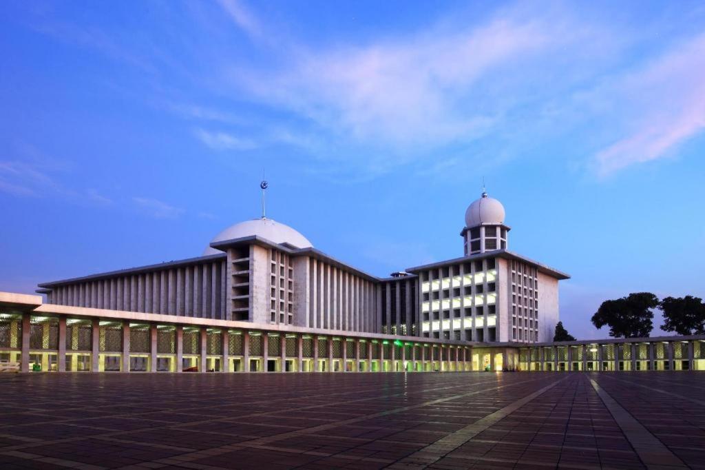 ג'קרטה D'Arcici Hotel Cempaka Putih מראה חיצוני תמונה