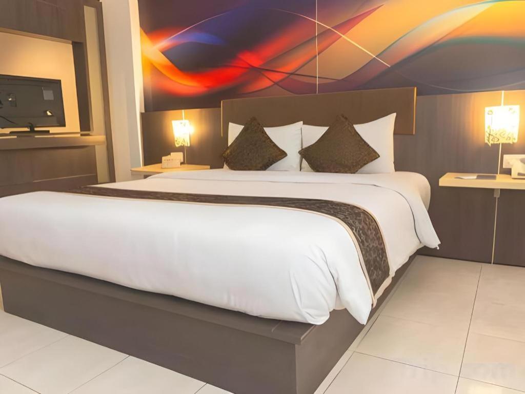ג'קרטה D'Arcici Hotel Cempaka Putih מראה חיצוני תמונה
