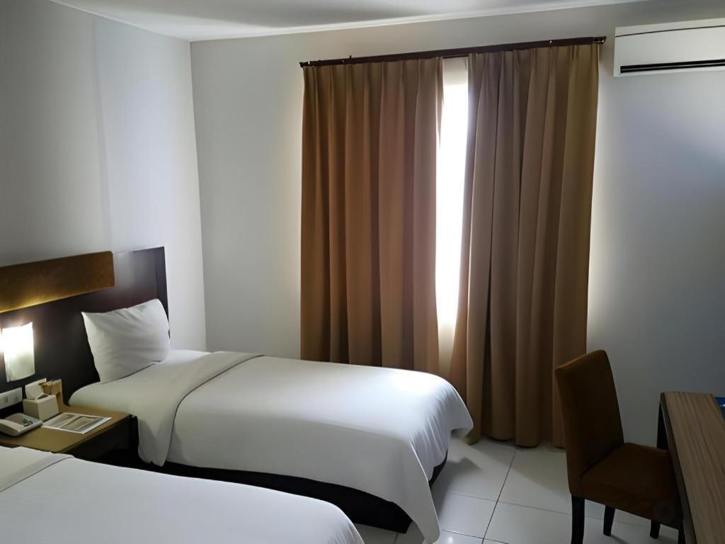 ג'קרטה D'Arcici Hotel Cempaka Putih מראה חיצוני תמונה