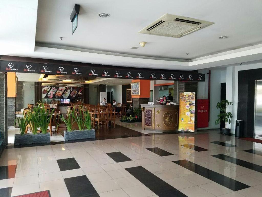 ג'קרטה D'Arcici Hotel Cempaka Putih מראה חיצוני תמונה